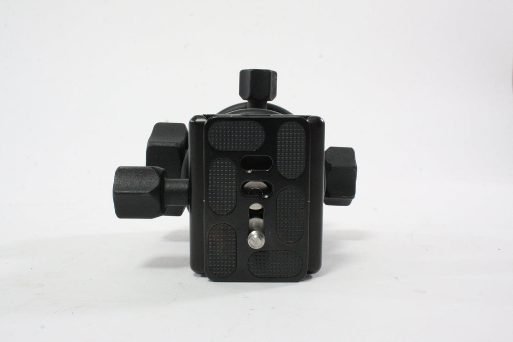 Induro BHD2 Ball Head with Arca-Swiss Plate