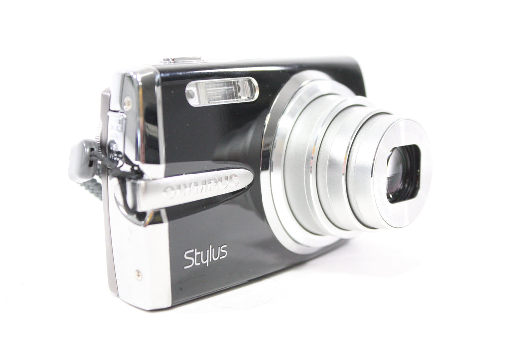 Olympus Stylus 1020 Digital Point and Shoot Camera 7x Zoom 10.1mp