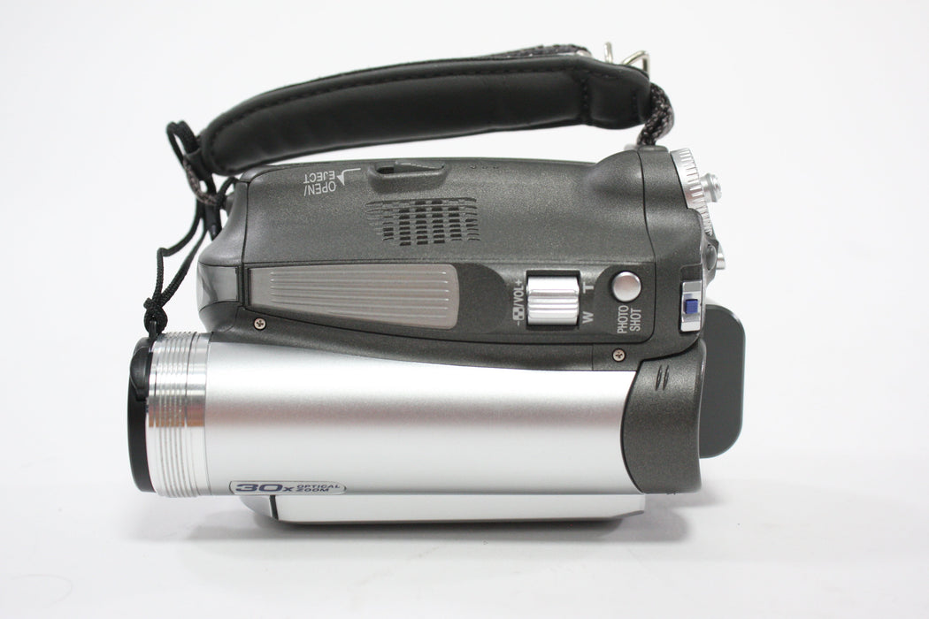 Panasonic PV-GS39 Mini DV Camcorder