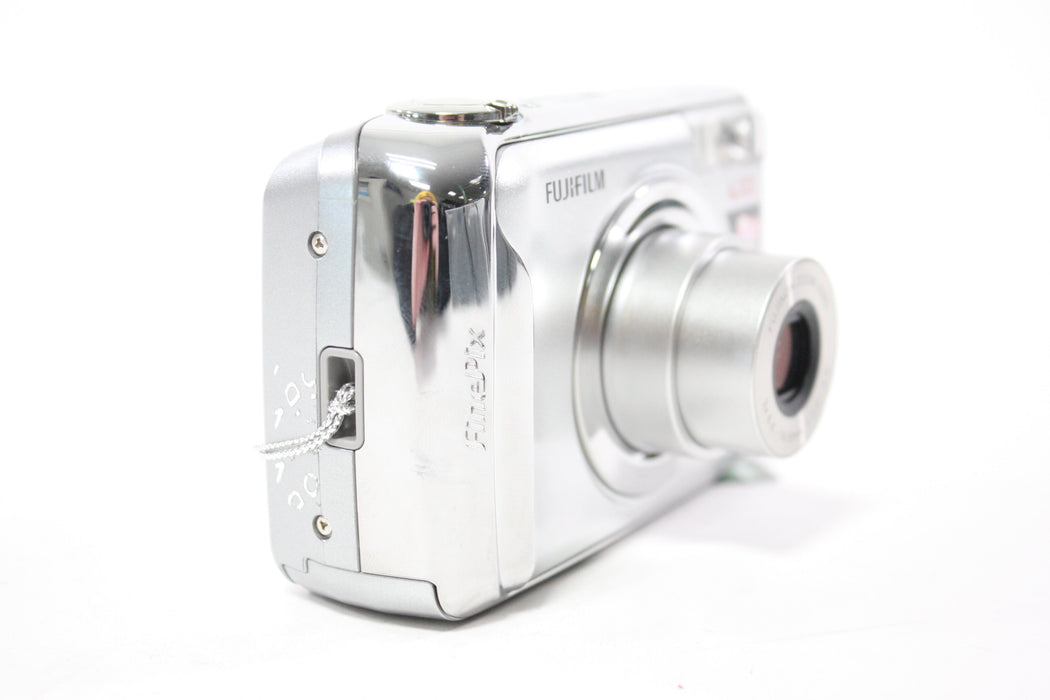 Fujifilm Finepix A610 Digital Point and Shoot Camera 3x Zoom 6.3mp