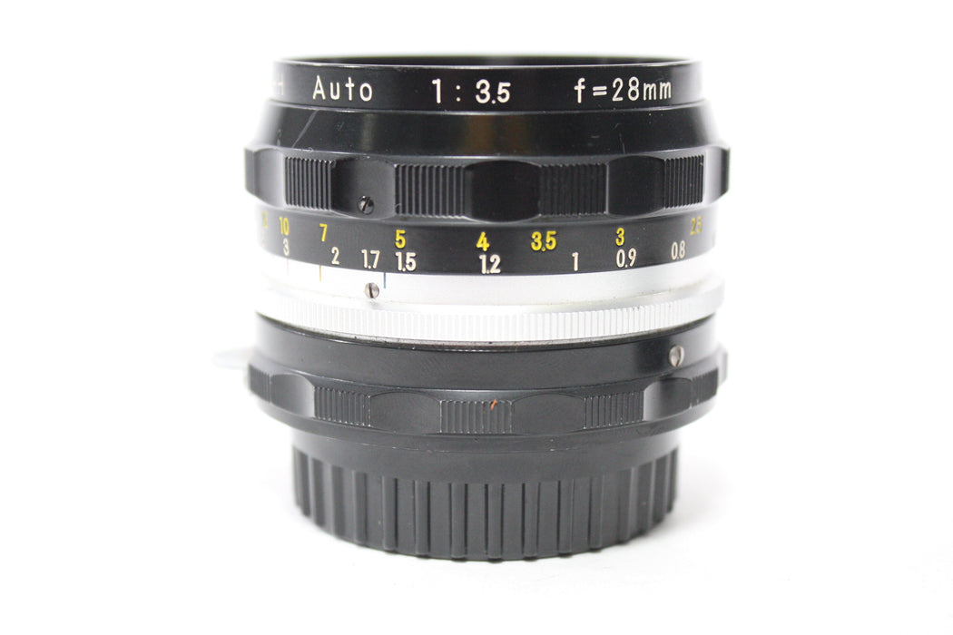 Nikon 28mm f/3.5 Nikkor-H Auto Non AI Lens for F Mount