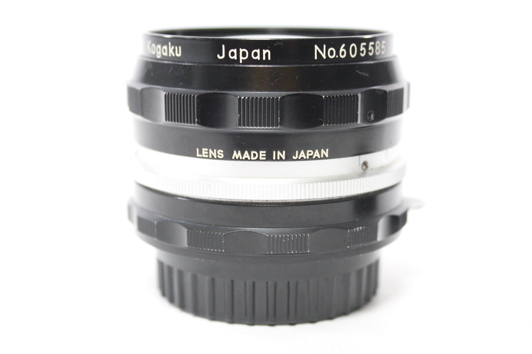 Nikon 28mm f/3.5 Nikkor-H Auto Non AI Lens for F Mount