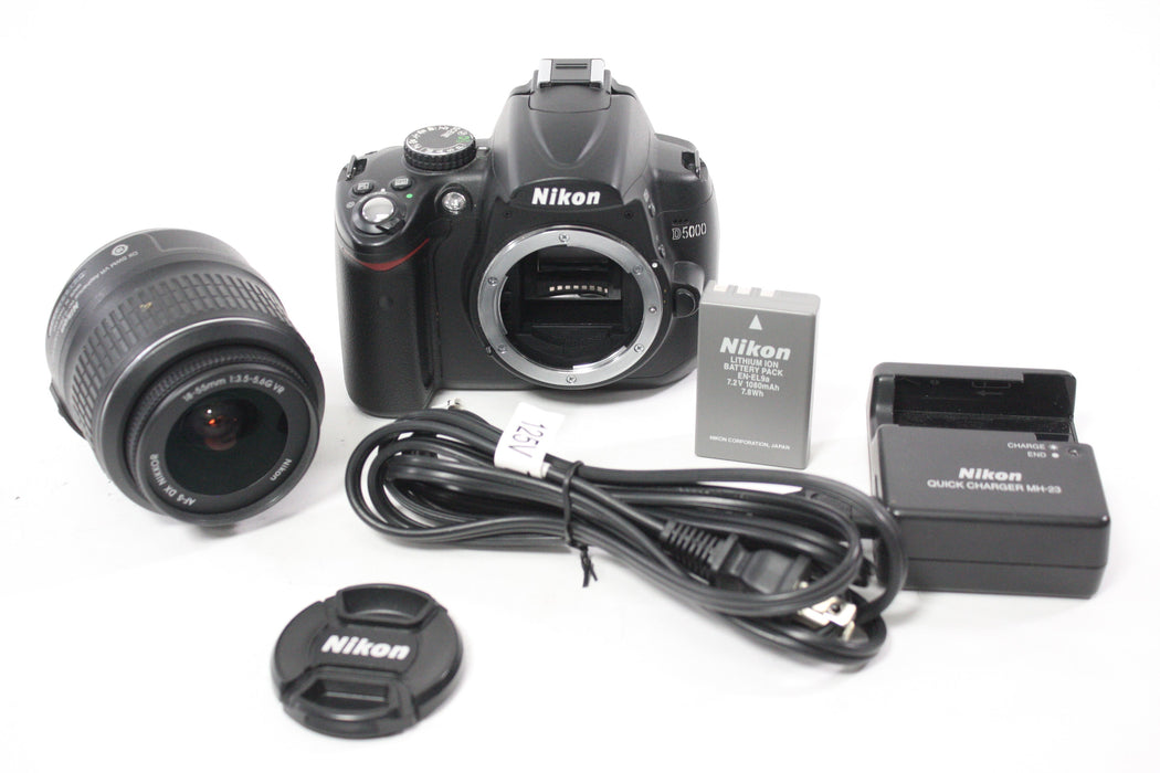 Nikon D5000 DSLR Camera with Nikon 18-55mm f/3.5-5.6G DX VR Lens with Shutter Count 5,107