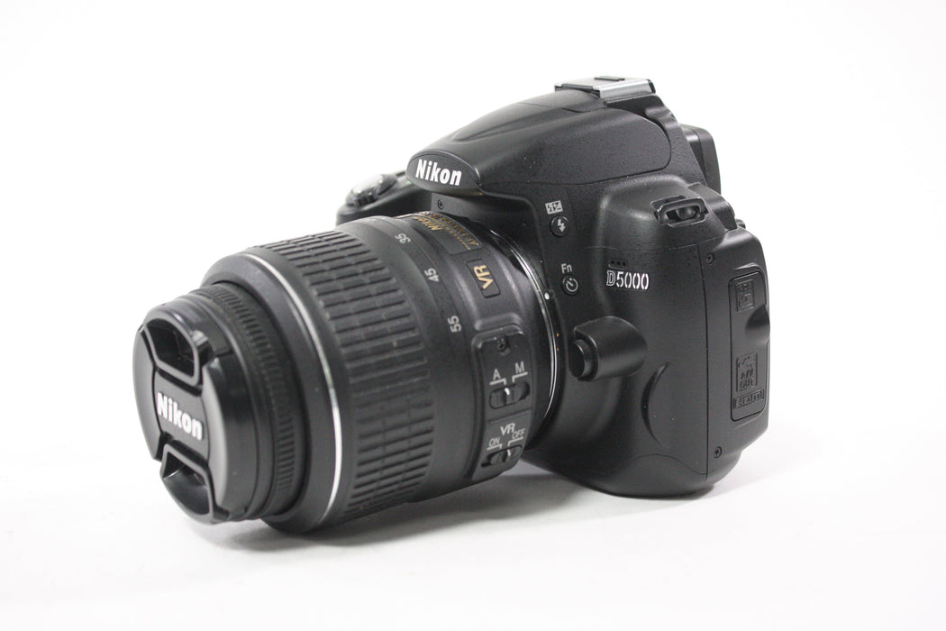 Nikon D5000 DSLR Camera with Nikon 18-55mm f/3.5-5.6G DX VR Lens with Shutter Count 5,107