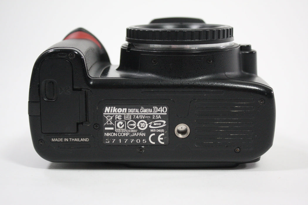 Nikon D40 DSLR Camera Body with Shutter Count 46,403