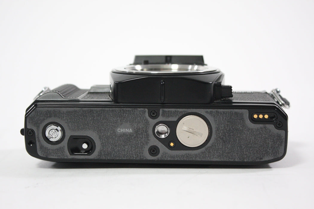 Minolta X-700 35mm SLR Camera with Minolta 50mm f/1.7 MD ROKKOR-X Lens
