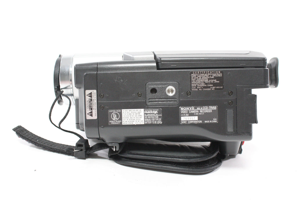 Sony Handycam Vision CCD-TRV68 NTSC Hi8 Casette Video Camera