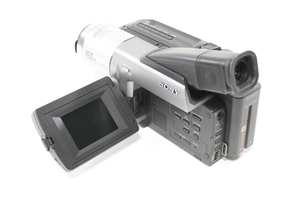 Sony Handycam Vision CCD-TRV68 NTSC Hi8 Casette Video Camera