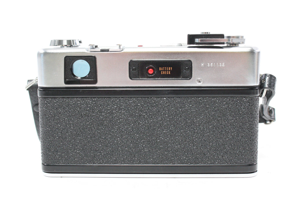 Yashica Electro 35 GSN 35mm Rangefinder with 45mm f/1.7 DX Lens