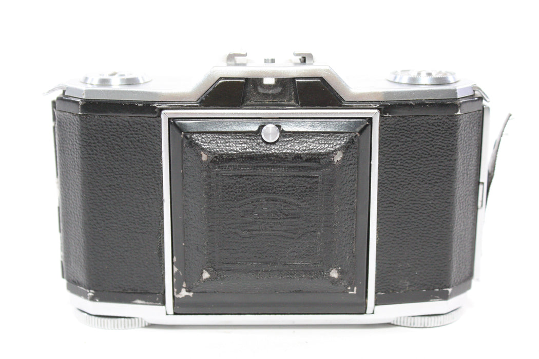 Zeiss Ikon Contina 35mm Camera with Novar-Anastigmat 45mm f/3.5 Lens