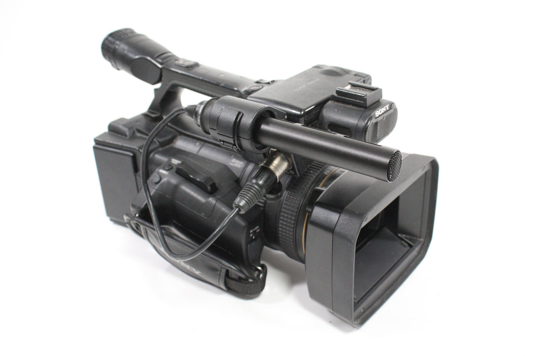 Sony HXR-NX5U NXCAM Professional Camcorder with 1,120 Hours