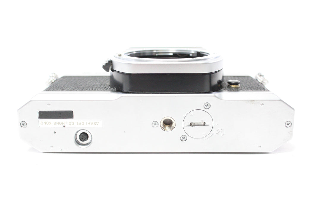 Pentax K1000 35mm SLR Camera with 50mm f/2 SMC Pentax-M Lens