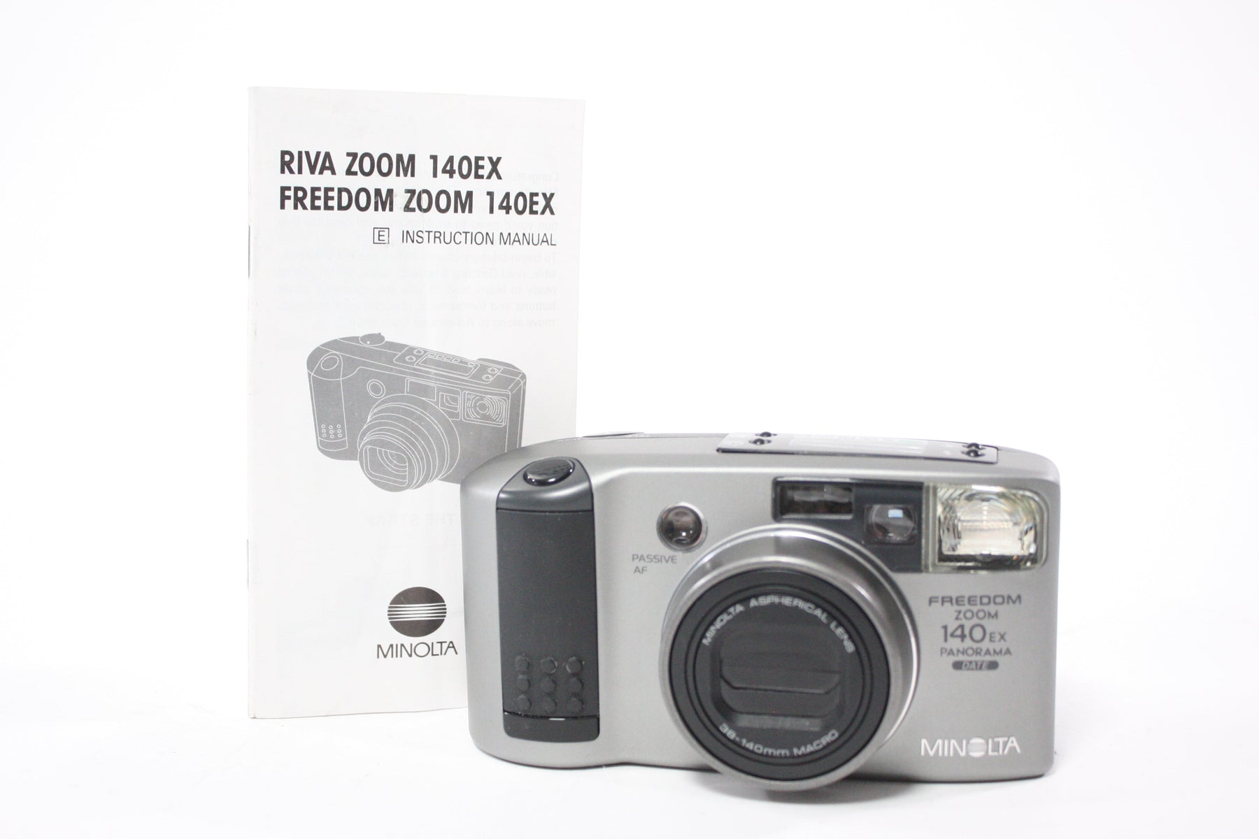 Minolta Freedom Zoom 140EX Panorama Date 35mm Point and Shoot Camera