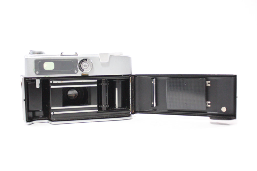 Minolta Hi-Matic 35mm Rangefinder Camera
