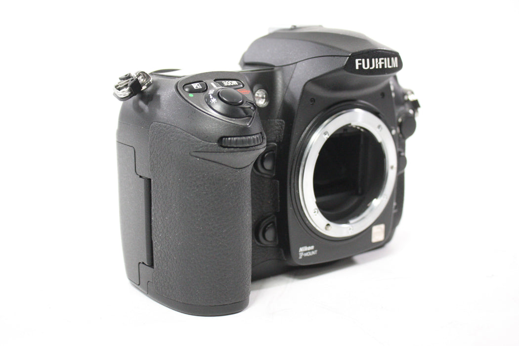 Fujifilm S5 Pro DSLR Camera Body with Nikon MB-D200 Battery Grip with Shutter Count 26,400