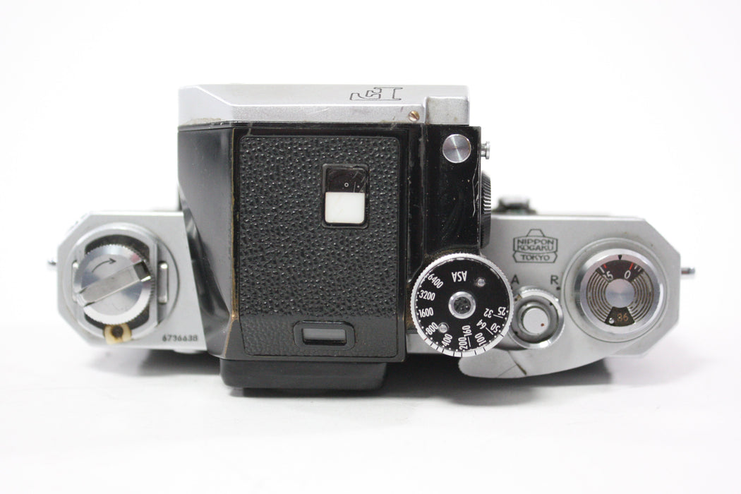 Nikon F 35mm SLR Body with Photomic T Finder