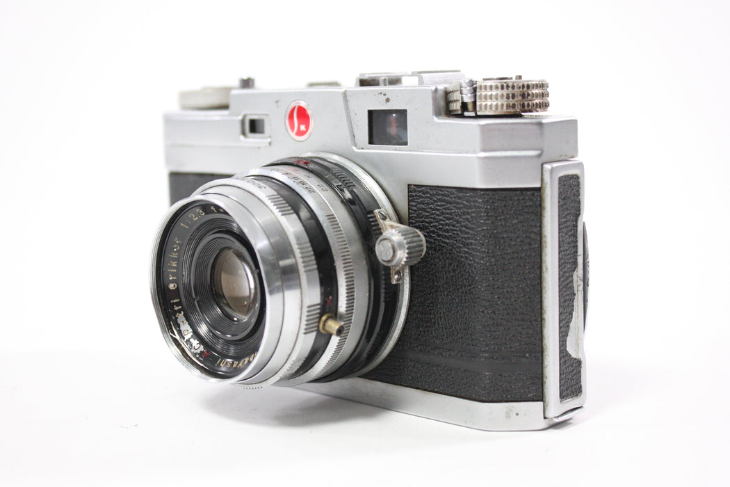 Petri 2.8 Color Corrected Super 35mm Rangefinder Camera (Parts Only)
