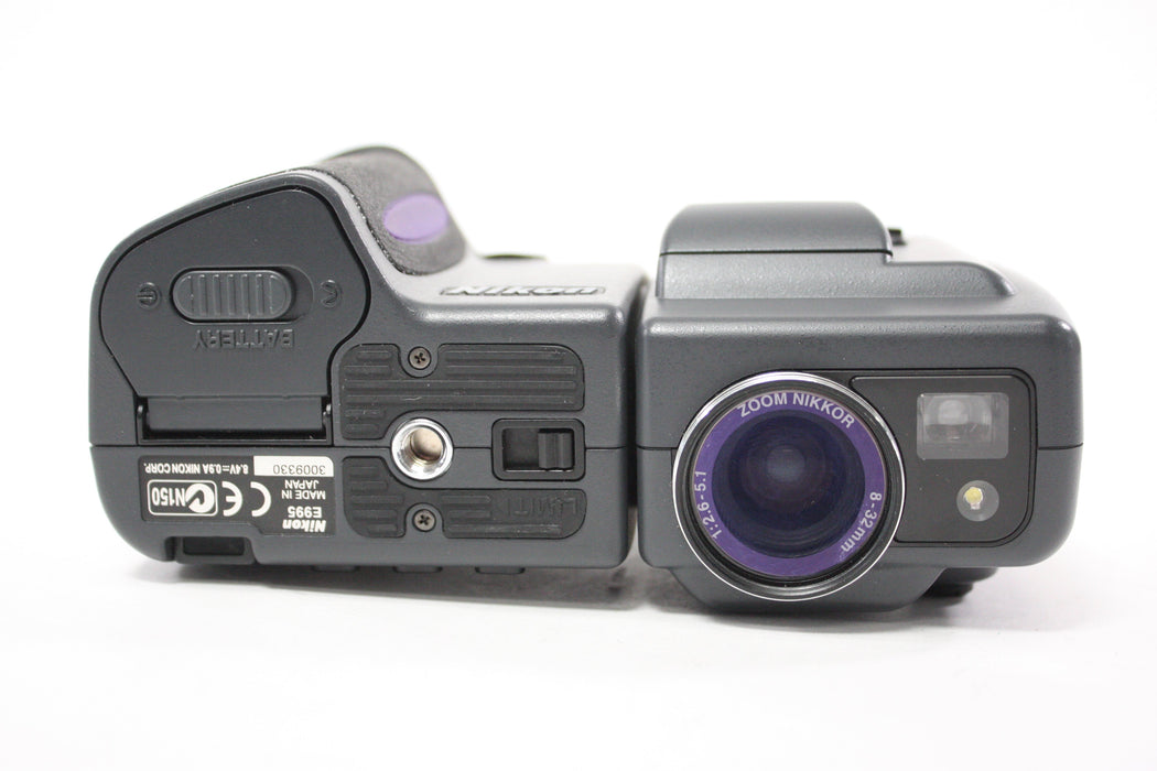 Nikon Coolpix E995 Digital Point and Shoot Camera