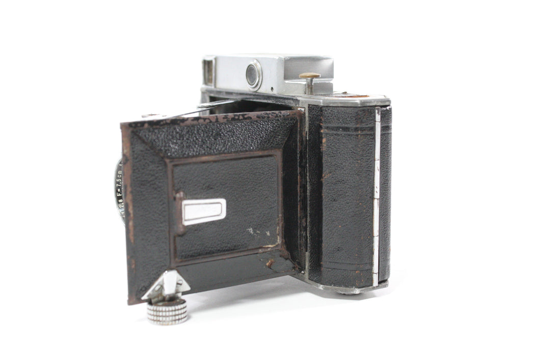 Welta Weltur Folding Camera with Schneider-Kreuznach 7.5cm f/2.8 Xenar Lens