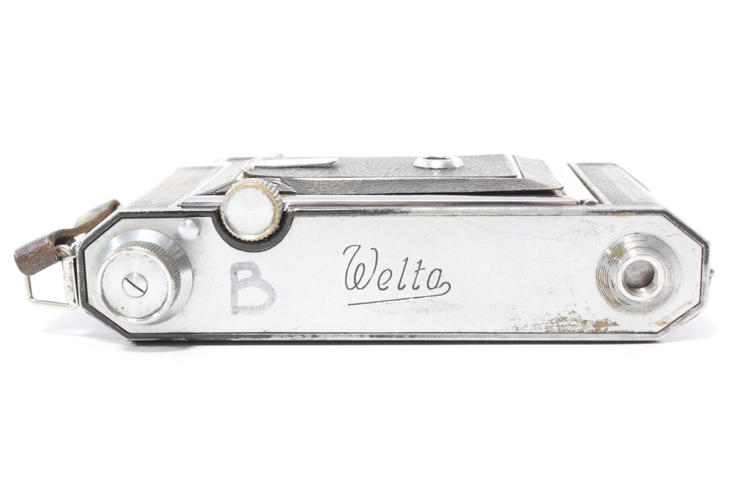 Welta Weltur 6x9 Camera with Schneider-Kreuznach 10.5cm f/3.8 Xenar Lens