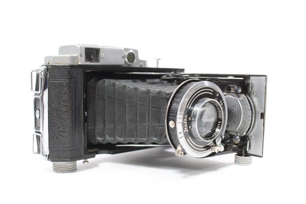 Welta Weltur 6x9 Camera with Schneider-Kreuznach 10.5cm f/3.8 Xenar Lens