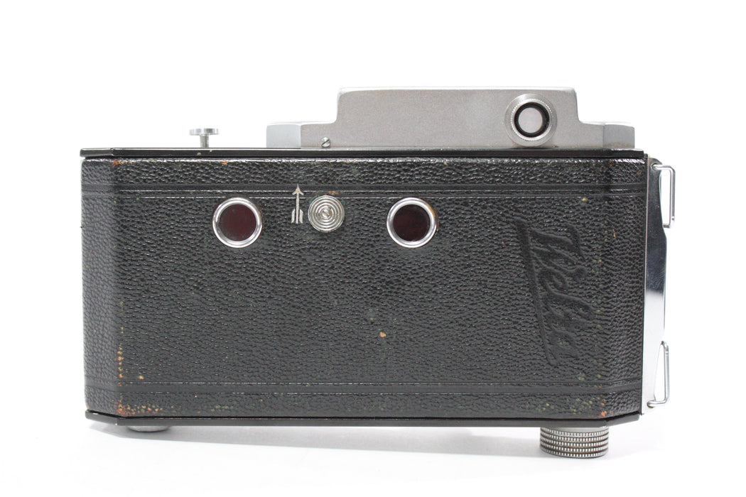 Welta Weltur 6x9 Camera with Schneider-Kreuznach 10.5cm f/3.8 Xenar Lens