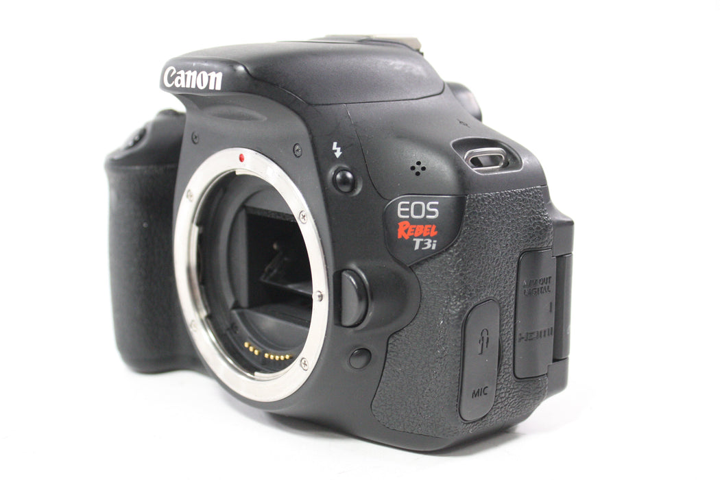 Canon EOS Rebel T3i DSLR Camera with 18-55mm f/3.5-5.6 EF-S IS II Lens with Shutter Count 8,778 (Please Read)