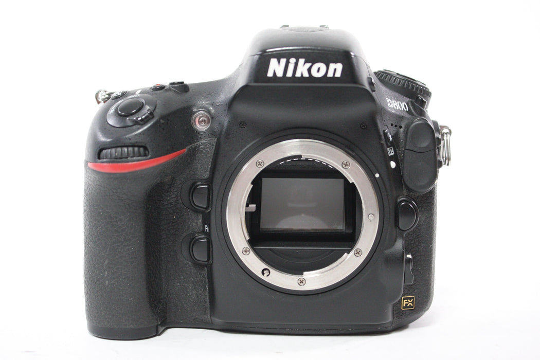 Nikon D800 DSLR Camera Body with Shutter Count 68,796 with Kirk Photo BL-D800 L Bracket