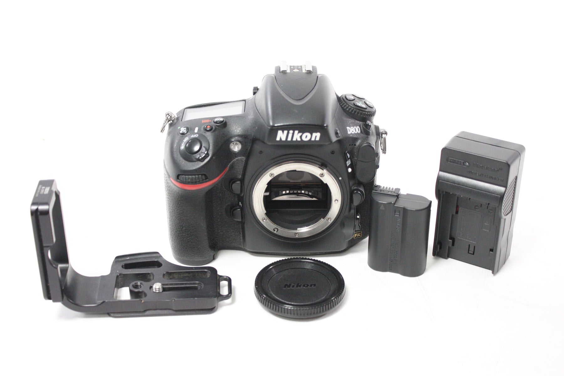 Nikon D800 DSLR Camera Body with Shutter Count 68,796 with Kirk Photo BL-D800 L Bracket