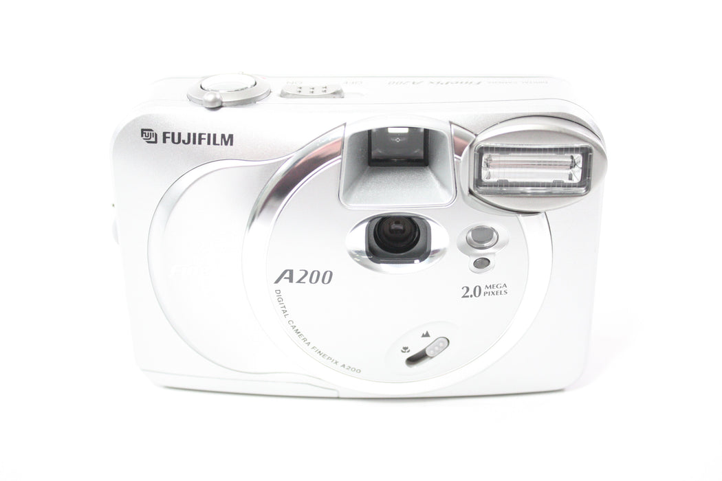 Fujifilm Finepix A200 Digital Point and Shoot Camera 2.5x Zoom 2mp (Silver)