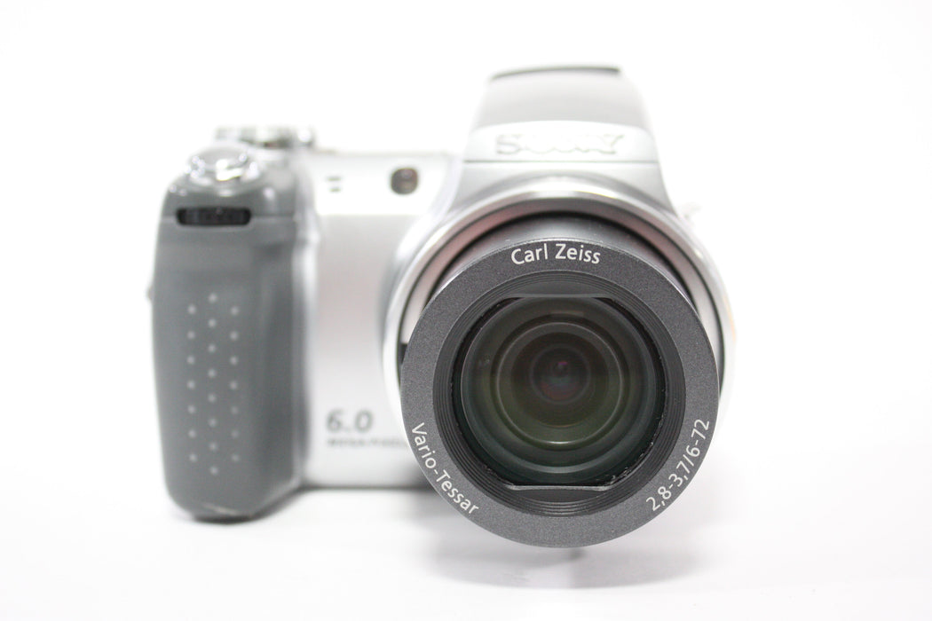 Sony Cyber-shot DSC-H2 Digital Point and Shoot Camera 12x Zoom 6.0mp