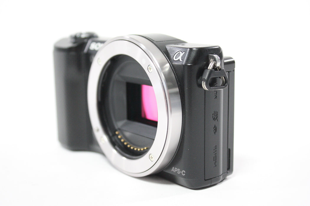 Sony a5000 Digital Mirrorless Camera with 16-50mm f/3.5-5.6 OSS Lens with Shutter Count 2,293