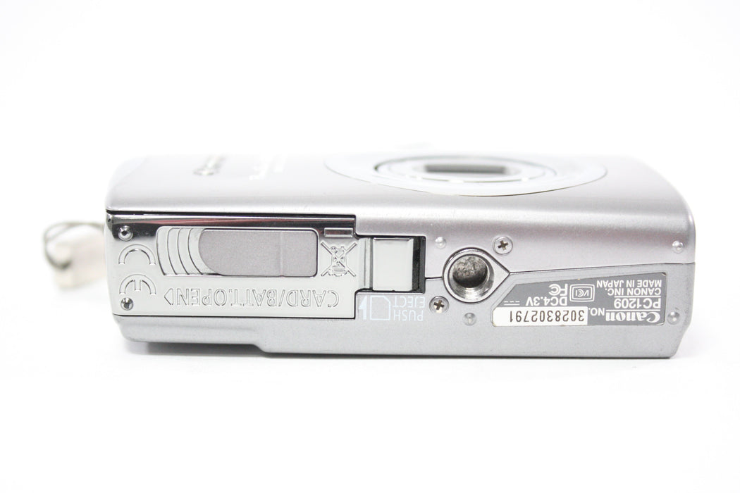 Canon PowerShot SD800 IS Digital Point and Shoot Camera 3.8x Zoom 7.1mp