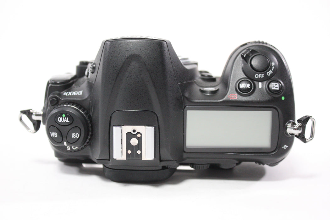 Nikon D300S DSLR Camera Body with Shutter Count 89,330 with Battery Grip