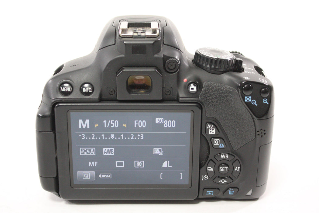 Canon EOS 650D T4i DSLR Camera with 18-55mm f/3.5-5.6 IS EF-S Lens with Shutter Count 28,936