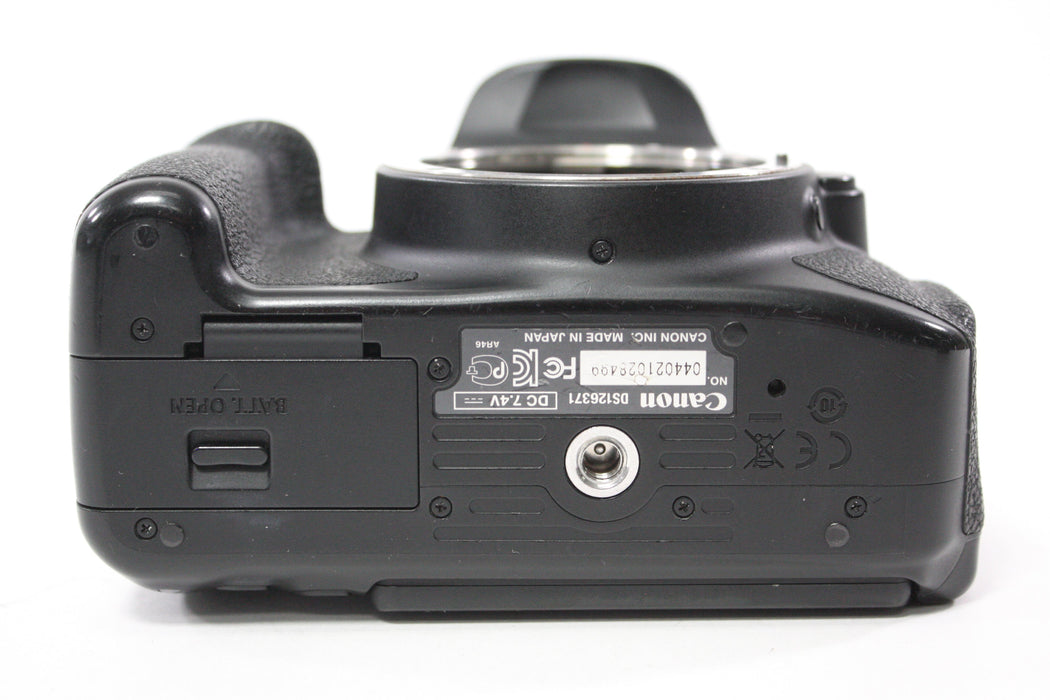 Canon EOS 650D T4i DSLR Camera with 18-55mm f/3.5-5.6 IS EF-S Lens with Shutter Count 28,936