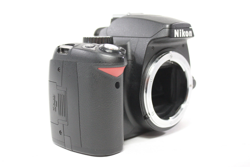 Nikon D60 DSLR Camera with Nikon 18-55mm f/3.5-5.6 G VR AF-S Nikkor Lens with Shutter Count 12,381