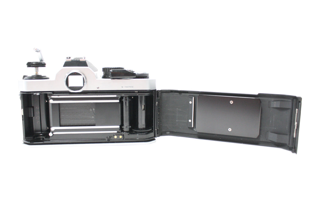 Nikon FM2n 35mm SLR Camera with Nikon 50mm f/1.8 Series E Lens