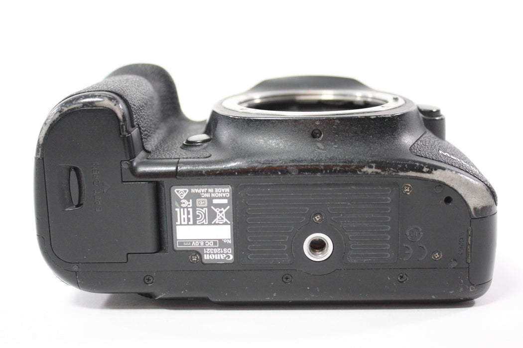 Canon 5D Mark III DSLR Camera Body with Shutter Count 497,262 AS-IS