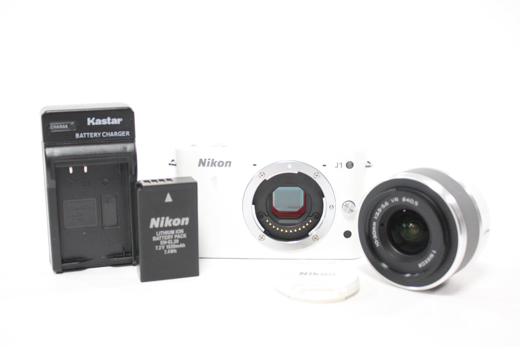 Nikon 1 J1 Digital Mirrorless Camera with 10-30mm f/3.5-5.6 Lens AS-IS