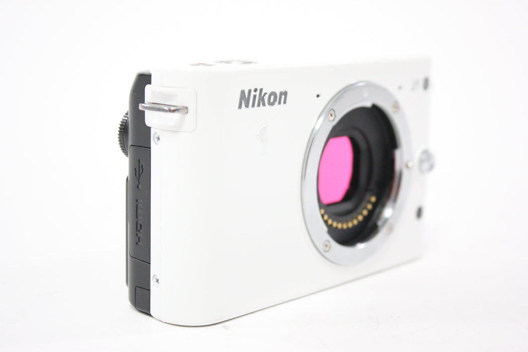 Nikon 1 J1 Digital Mirrorless Camera with 10-30mm f/3.5-5.6 Lens AS-IS