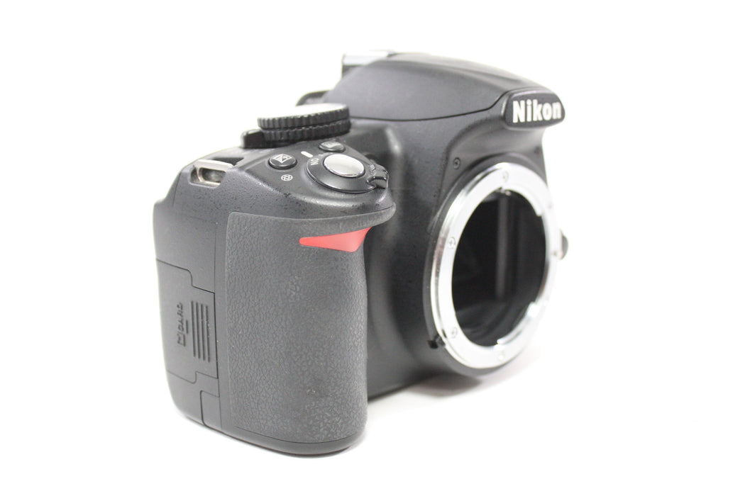 Nikon D3100 DSLR with Nikon 18-55mm f/3.5-5.6 G DX VR Lens with Shutter Count 5,115