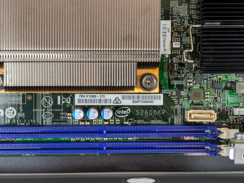 Intel H2000 2U 12x 3.5” 4 Node S2600KP Server 8x 14C E5-2680v4 2.4GHz CPU, Rails
