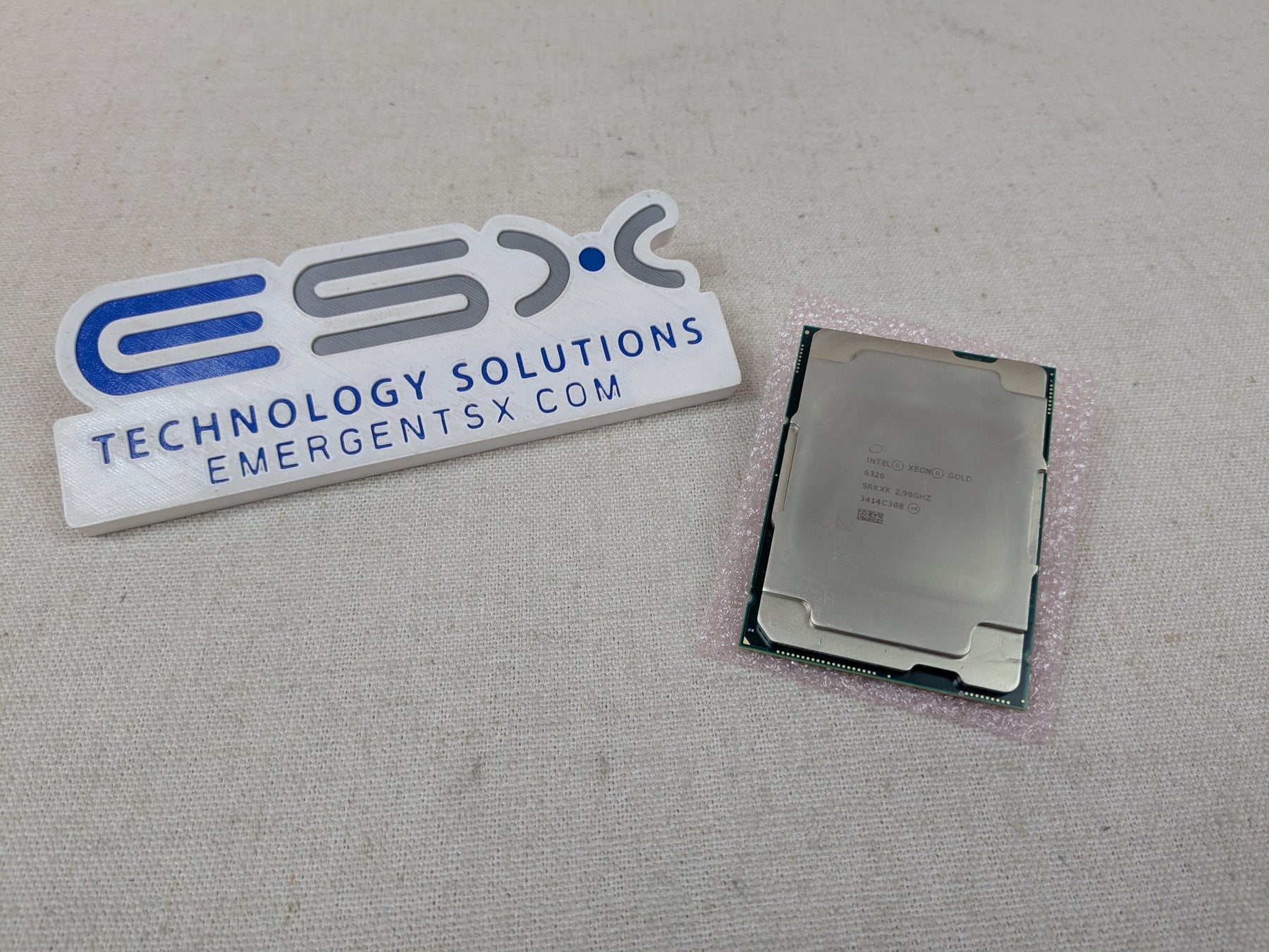 Intel Xeon 16-Core Gold 6326 @ 2.9GHz, 24MB, 185W Processor SRKXK