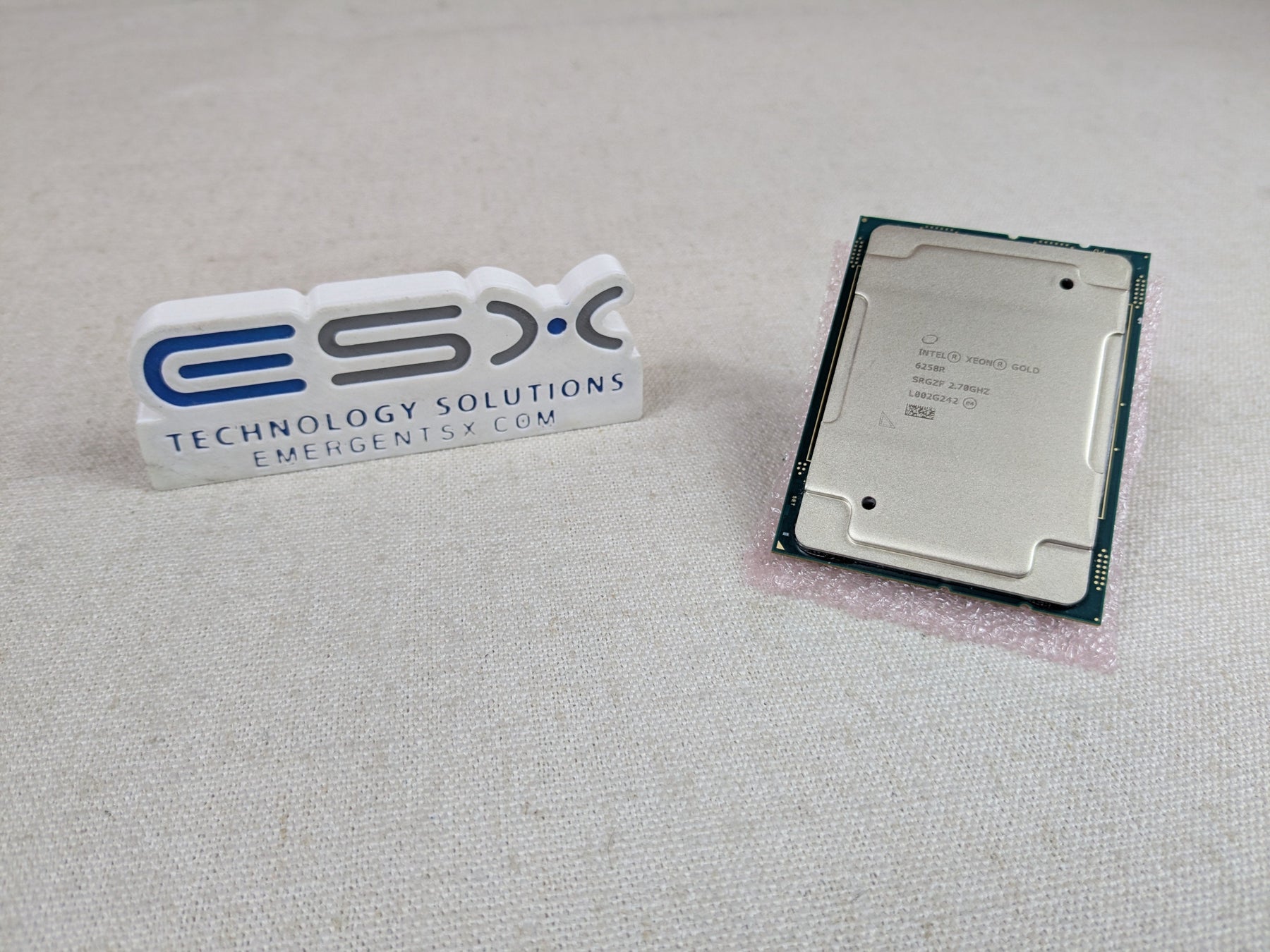 Intel Xeon 28-Core Gold 6258R @ 2.7GHz 38.5MB 205W Processor SRGZF