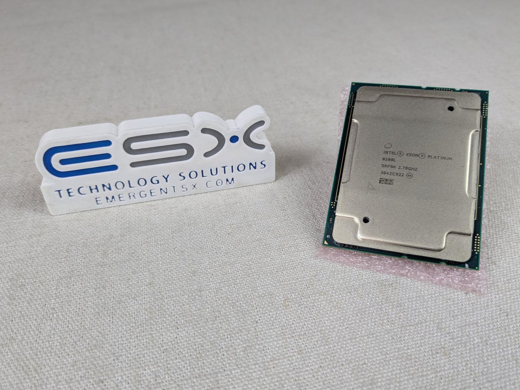 Intel Xeon 28-Core Platinum 8280L @ 2.7GHz, 38.5MB, 205W Processor SRF9R