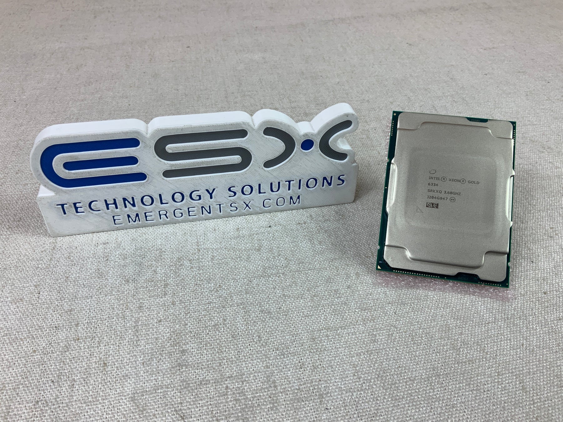 Intel Xeon 8-Core Gold 6334 @ 3.6GHz, 18MB, 165W Processor SRKXQ