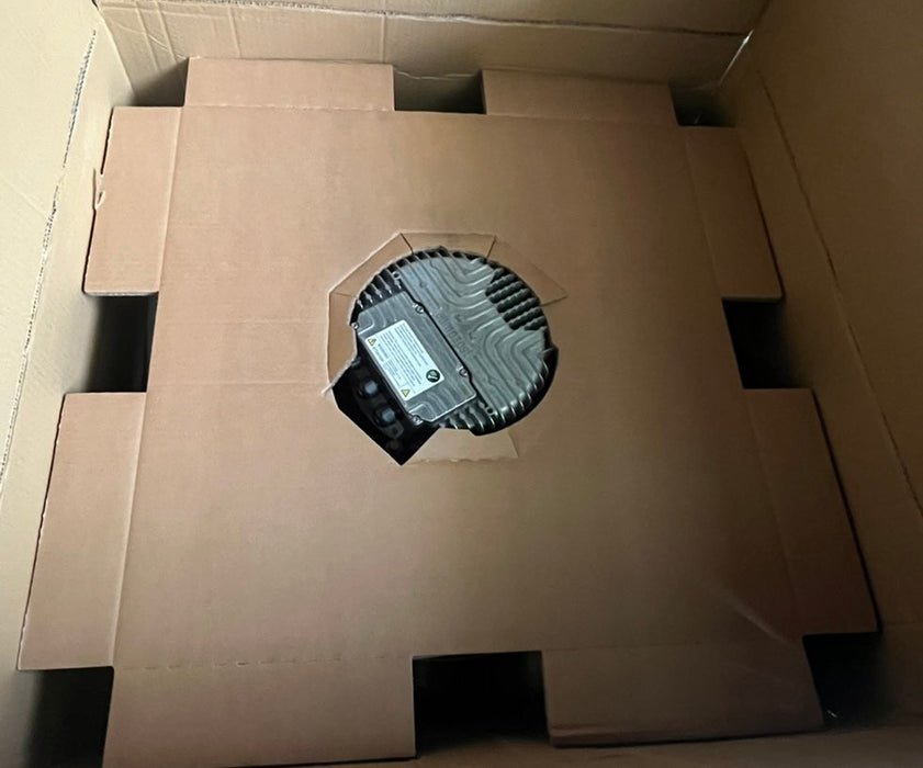 K3G560-PB31-71 Ebm-papst FAN Motor M3G150-IF 400V 3.3KW 5.1A 1540RPM
