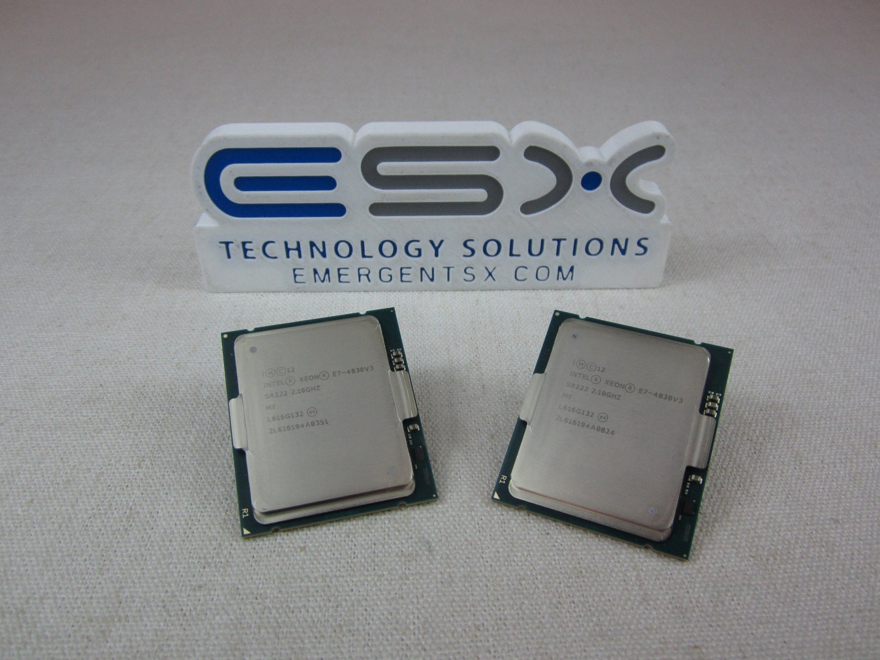 Lot of 2x Intel Xeon 12-Core E7-4830v3 @ 2.1GHz, 30MB, 115W Processor SR222 CPU