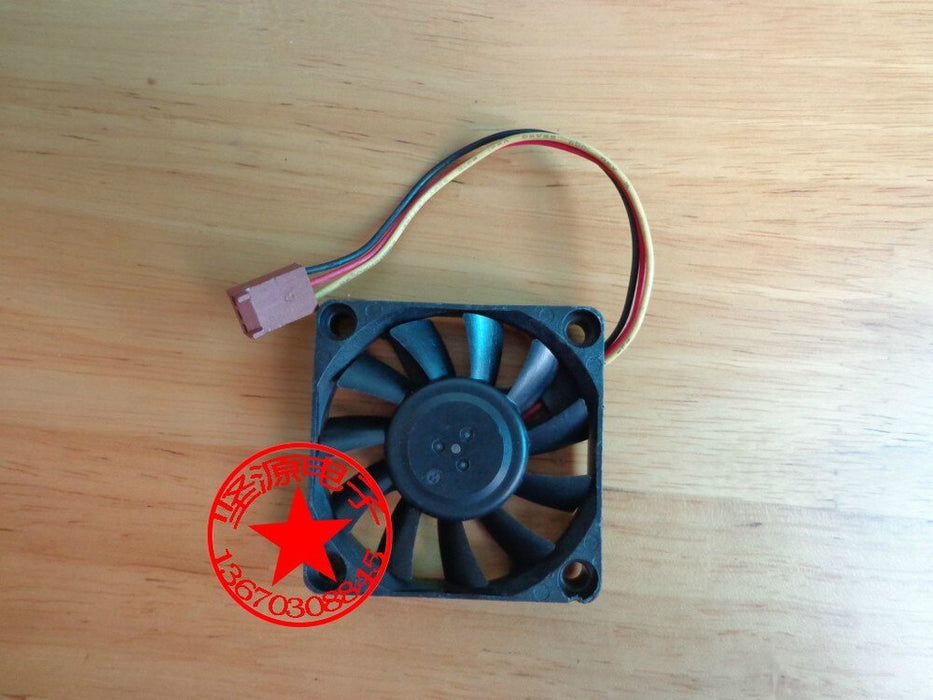 Nidec D05X-12TS2 50x50x10mm 12V DC 0.06A 3-Wire Axial Cooling Fan